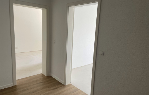 Niddastr. 5, 3 3 - Modernisierte 2-Zimmer-Wohnung mit Loggia! WBS notwendig! - Photo 5