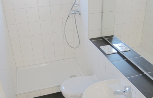 Lohengrinstr. 36, E L - Schöne 2-Zimmer Wohnung mit Dusche - Foto 2