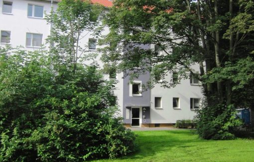 Naabstr. 18, 3 L - Gemütliche 3-Zimmer-Wohnung mit Loggia und zusätzlichen Stauraum - WBS notwendig! - Foto 3