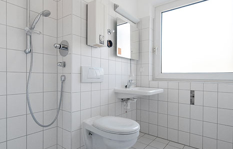 Ottenroder Str. 12C, 1 R - Frisch renovierte 1-Zimmer Seniorenwohnung! Anmietung nur 60+ und WBS - Foto 1
