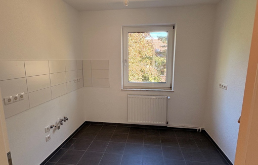 Bei dem Gerichte 12, 2 L - Erstbezug nach Modernisierung - Familienwohnung in zentraler Lage - Photo 1