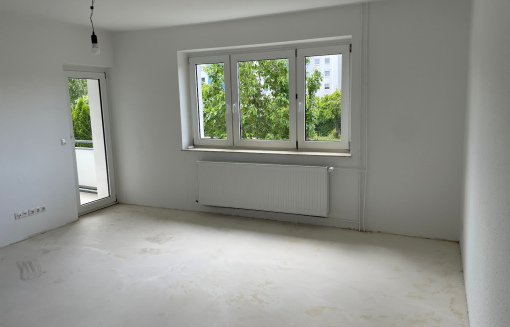 Donaustr. 8, 1 R - Sanierte 3-Zimmer-Wohnung mit Loggia und Tageslichtbad! - Foto 1