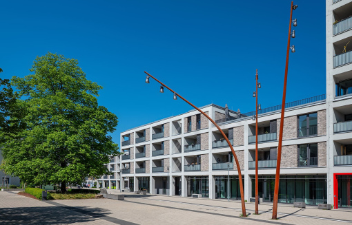 Alsterplatz 1B, 3 L1 - Rollstuhlfreundliche 2-Zimmer-Wohnung mit Loggia und Aufzug! - Photo 2