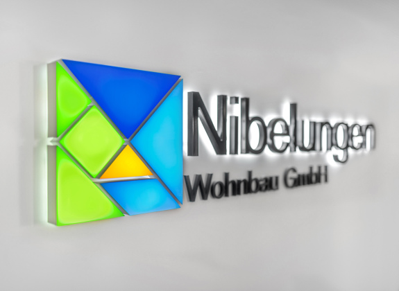Nibelungen Leuchtlogo 2000